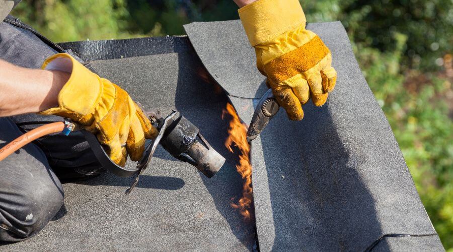 Professional residential roofers in Amity, MO
